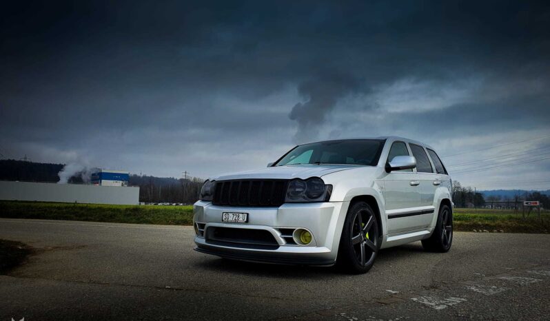 Jeep Grand Cherokee SRT8 voll