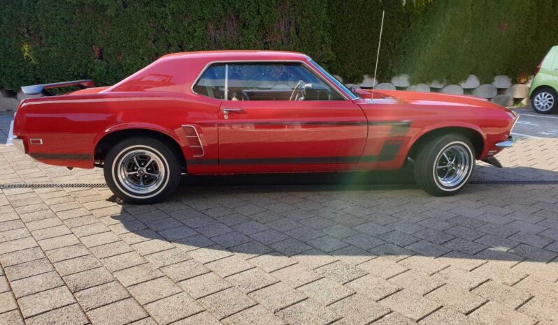 Ford Mustang voll