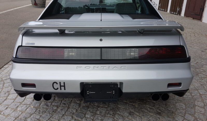 Pontiac Fiero voll