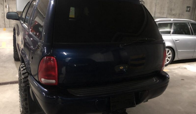 Dodge Durango voll