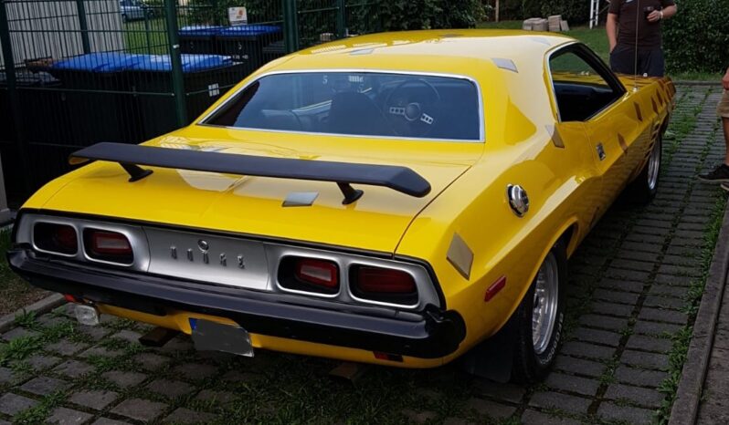 Dodge Challenger voll