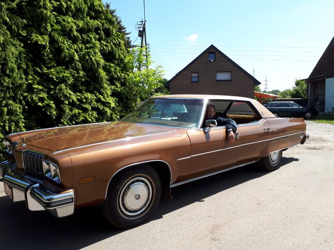 Oldsmobile 98 Luxury