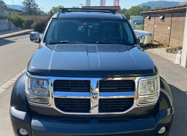 Dodge Nitro voll
