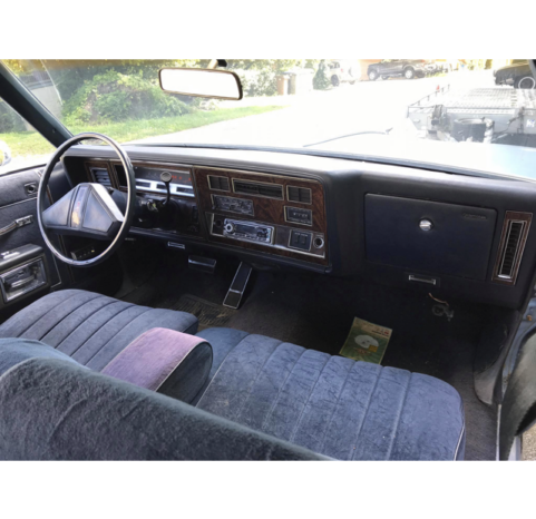 Oldsmobile Delta 88 voll