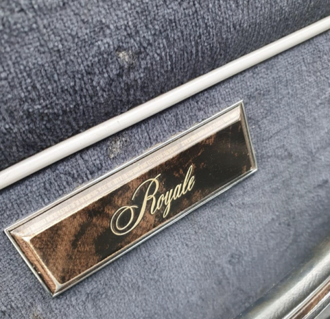 Oldsmobile Delta 88 voll