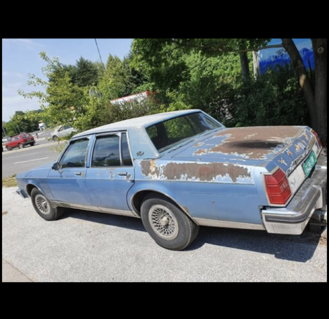 Oldsmobile Delta 88 voll