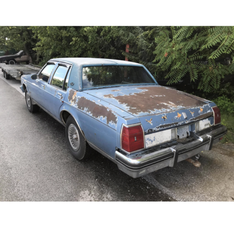 Oldsmobile Delta 88 voll