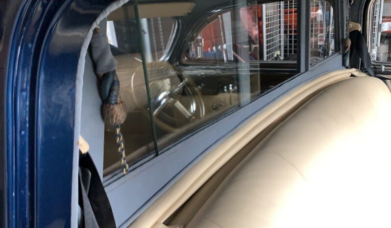 Cadillac Fleetwood voll