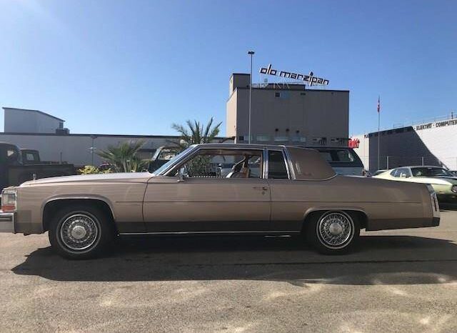 Cadillac Deville voll