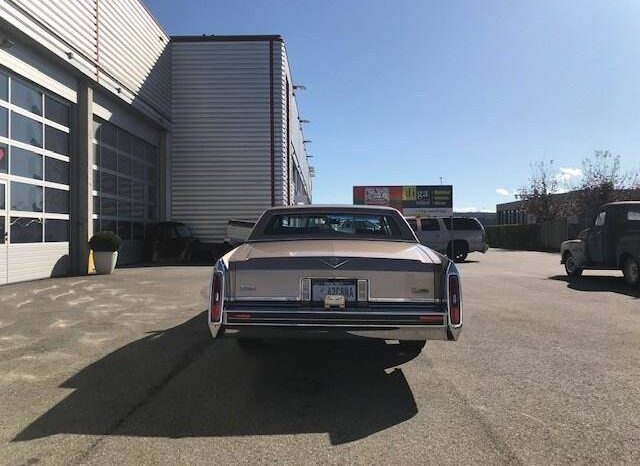 Cadillac Deville voll