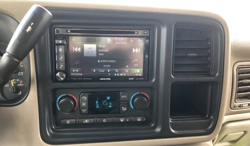 Chevrolet Suburban 5,3 V8 4×4 voll