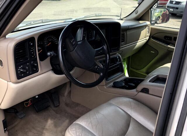 Chevrolet Suburban 5,3 V8 4×4 voll