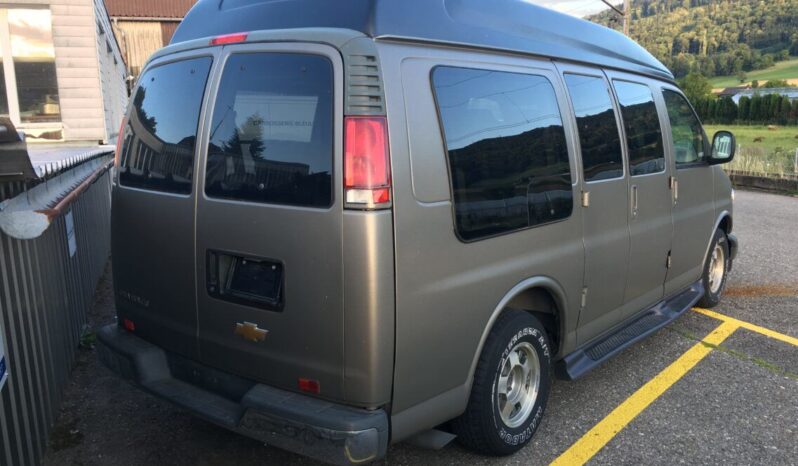 Chevrolet Express voll