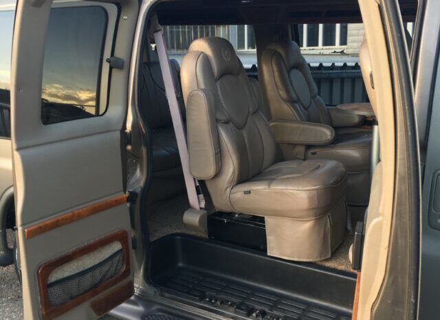 Chevrolet Express voll