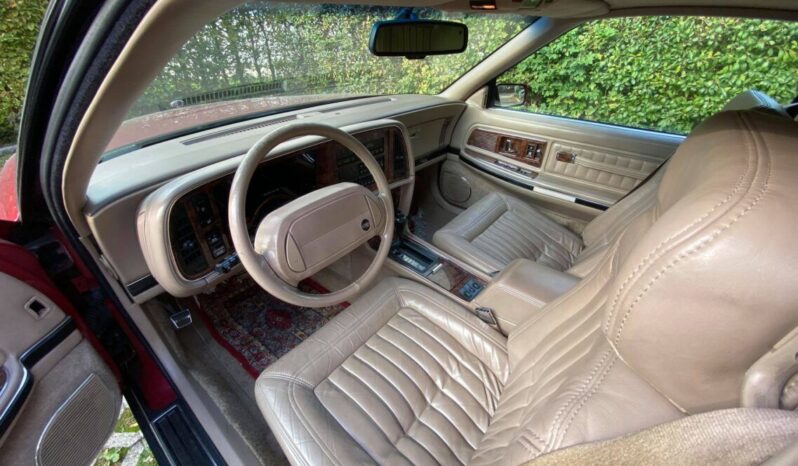 Buick Riviera Coupe voll