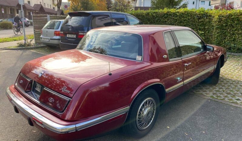 Buick Riviera Coupe voll