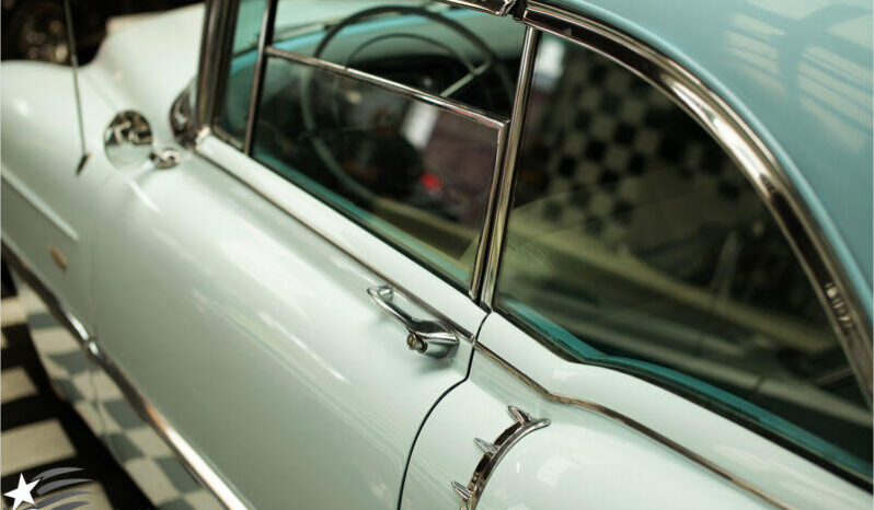 Cadillac Coupe De Ville voll