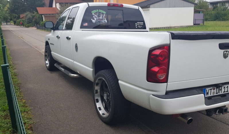 Dodge RAM voll