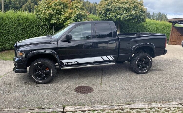 Dodge RAM 1500 voll