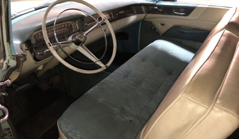 Cadillac Coupe De Ville voll