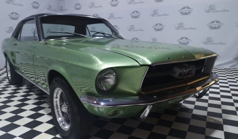 Ford Mustang V8Vinyldach, Ivorygreen voll