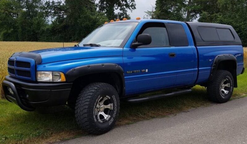 Dodge RAM voll