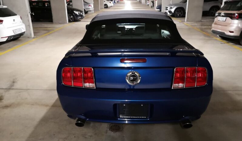 Ford Mustang GT voll