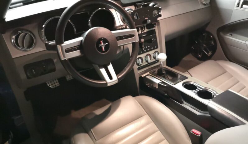 Ford Mustang GT voll