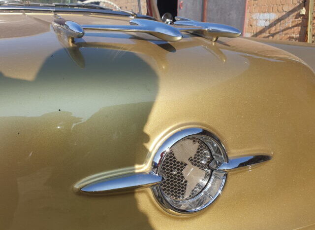 Oldsmobile 88 Holiday voll