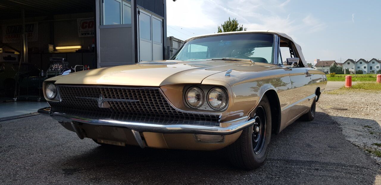 Ford Thunderbird