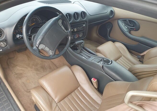 Pontiac Firebird Trans Am 5.7 V8 voll