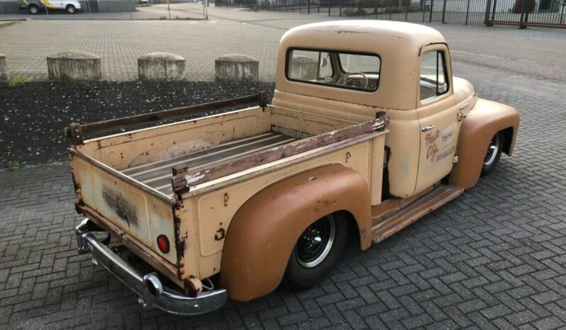 International R113 voll