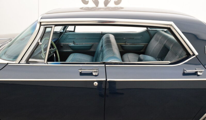 Chrysler New Yorker voll