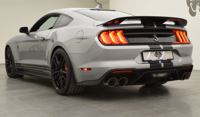 Ford Mustang Shelby GT500 voll