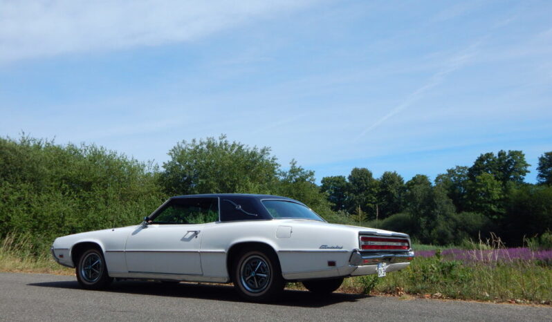 Ford T-Bird voll
