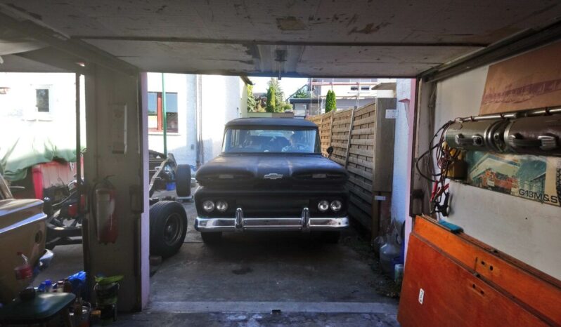 Chevrolet Suburban voll