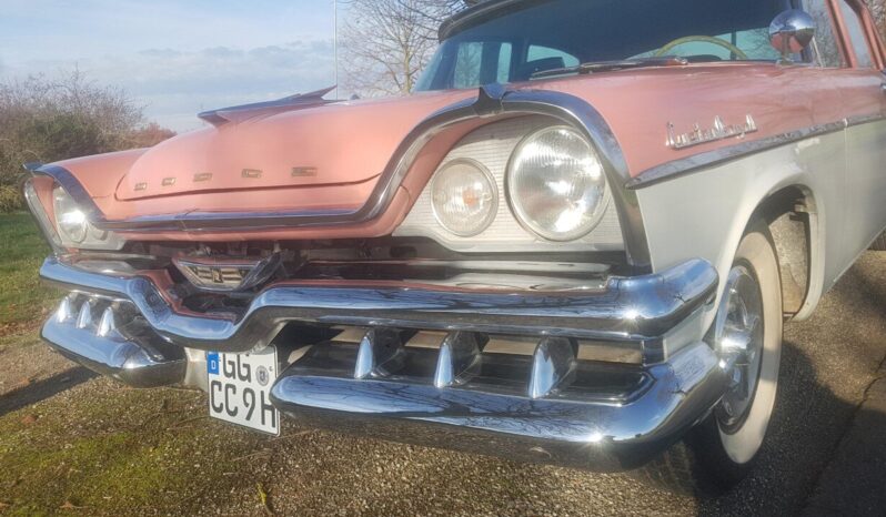 Dodge Custom Royal V8 voll