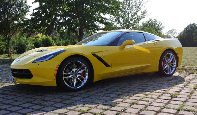 Chevrolet Corvette C7 Stingray voll