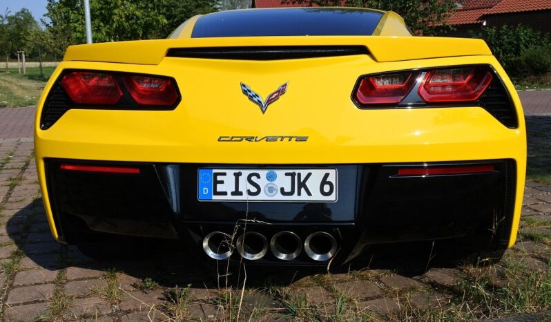 Chevrolet Corvette C7 Stingray voll