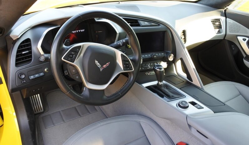 Chevrolet Corvette C7 Stingray voll