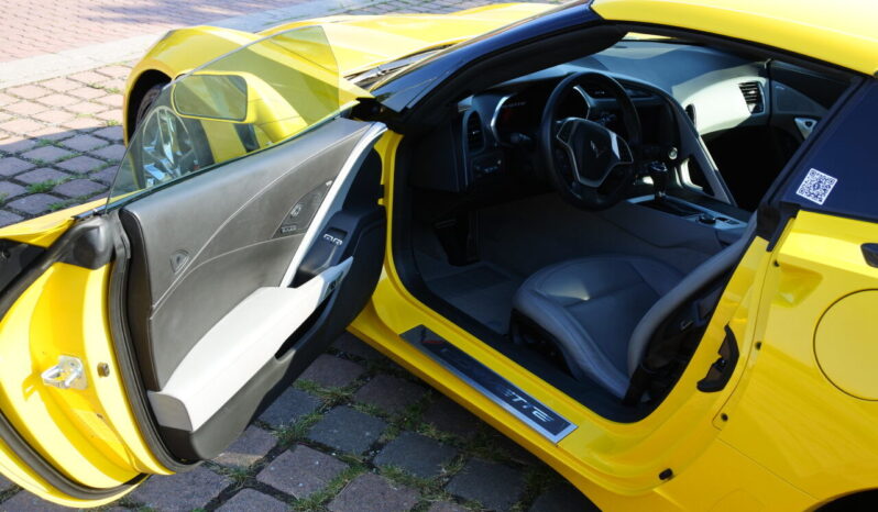 Chevrolet Corvette C7 Stingray voll
