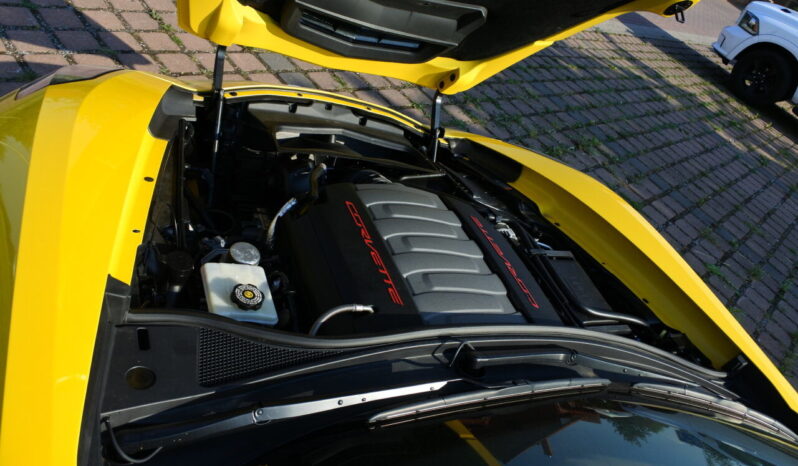 Chevrolet Corvette C7 Stingray voll