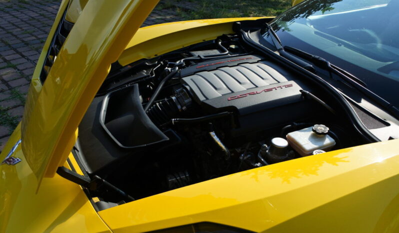 Chevrolet Corvette C7 Stingray voll