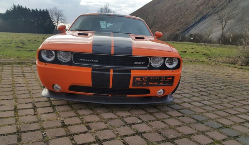 Dodge Challenger SRT 8 voll
