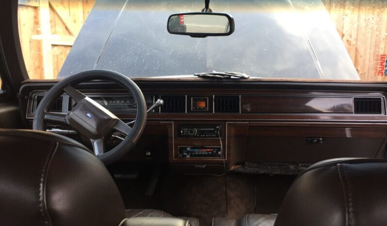 Ford Ltd Crown Victoria voll