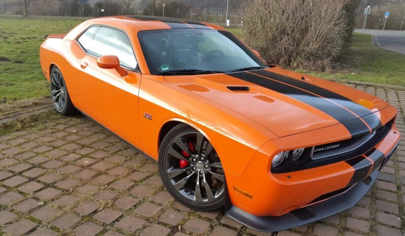Dodge Challenger SRT 8 voll