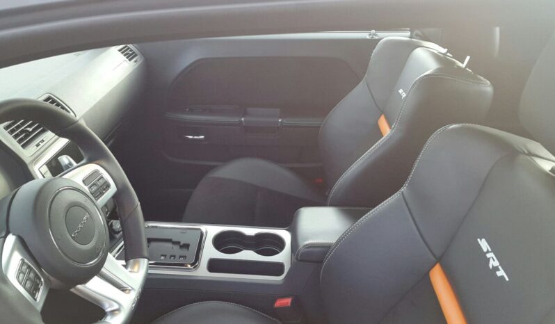 Dodge Challenger SRT 8 voll