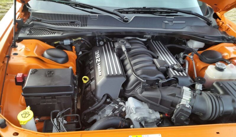 Dodge Challenger SRT 8 voll
