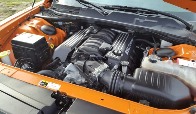 Dodge Challenger SRT 8 voll