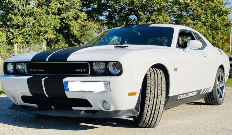 Dodge Challenger SRT8 voll